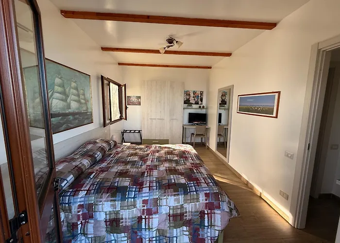 فندق مبيت وإفطار Mareblu B تْشيفالو