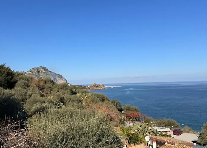 Mareblu B تْشيفالو